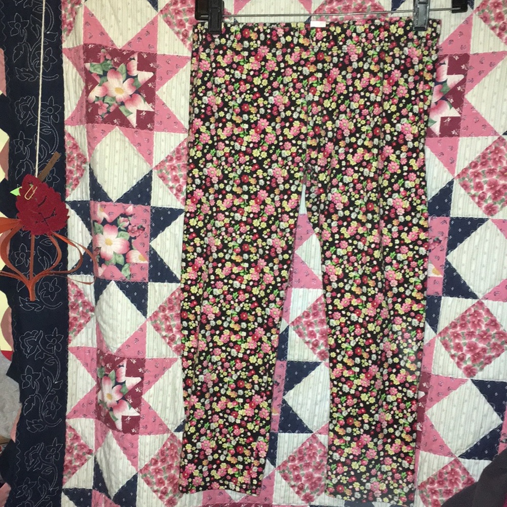 Floral Capri Leggings